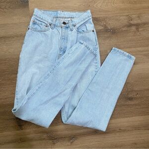 Levi's 512 Women's High Rise Jeans Light Wash Tapered Leg Size 5